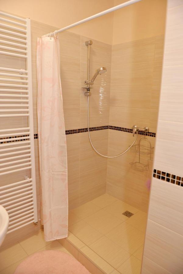 Apartmany Alice Velky Meder Luaran gambar
